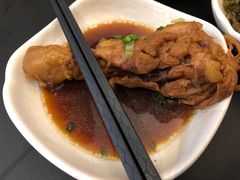 蜜汁鸡腿-贡梅老面馆·蟹粉面·无锡特色小吃(南长街主推店)