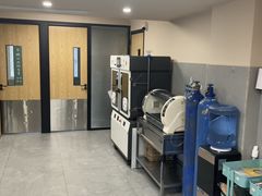 -伟伟宠物医院·CT影像中心·瑞派犬猫综合性门诊(汉口总院)