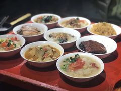 -蓝田九大碗民俗食府(蓝田店)