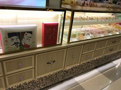 面包甜点陈列柜-唐饼家(龙之梦购物中心虹口店)