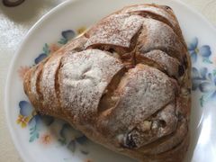 招牌三角芝士面包-Juicy Bakery(大学路店)