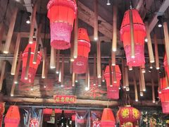 -老滇山寨•云南特色菜•地方菜•民族风情歌舞表演(金碧店)