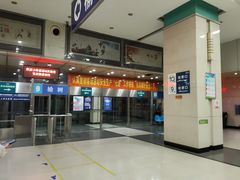 -凯旋公路客运站