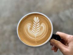拿铁-bear cafe熊咖啡(和平中路店)