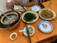 -辉记潮汕海鲜砂锅粥(市桥店)