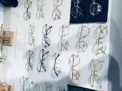 -肆兮眼镜·蔡司·徕卡战略合作店(大坪店)