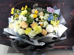-拾花记花艺·求婚·订婚·生日布置(高新店)