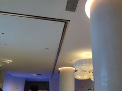 -涨巢·潮玩水疗局