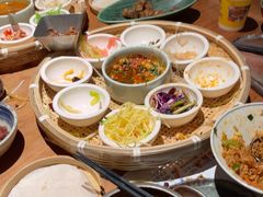 -包整·丝娃娃(一览甲秀楼风景店)