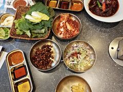 -草家酱蟹炭火烤肉店(珲春南路二店)
