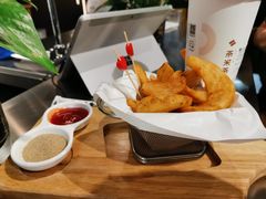 -湊湊火锅·茶憩(杭州湖滨银泰in77店)