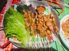 -威记烧嘢·南宁烧烤·超级生牛(绿地店)