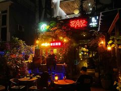 -城墙外BAR
