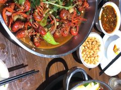 -乡土黄·鲜牛肉火锅·小龙虾(兴业街店)
