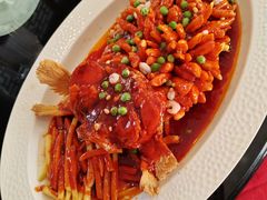 -石家饭店·百年老字号(灵岩山穹灵路店)