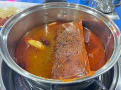 -马路边边麻辣烫串串火锅(体育西路店)