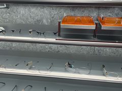 -MUJOSH木九十眼镜(月星环球港B1店)