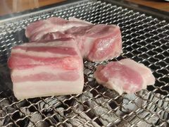 -肉甲韩国木炭烤肉(新壹街1店)