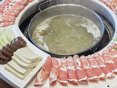 -额尔敦传统涮.冰煮羊火锅(乌兰察布体育场店)