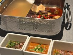 -左庭右院鲜牛肉火锅黑金店(陆家嘴中心店)