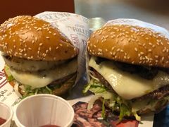 -The Habit Burger Grill 哈比特汉堡(复兴soho店)