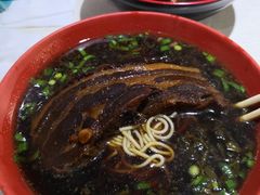 -小龙大肉面馆