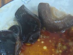 -溢心园香河肉饼总店