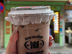 -港究茶·冠军丝袜奶茶(皇庭广场店)