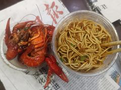 -巴厘龙虾·榜首油焖大虾(音乐学院·沿江酒馆店)