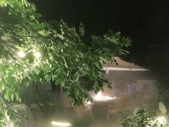 -墨居上隐·院子里火锅(峨眉店)