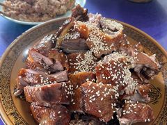 油烫鹅-对又来老费饭店