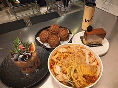 -W COLLECTIVE  DESSERT SHOP