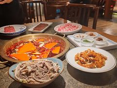 -小天鹅火锅·一线江景洪鼎旗舰店(洪崖洞店)