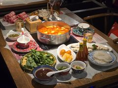 -尚尚仙·酸汤猪手·猪肚鸡火锅(华联万柳购物中心店)