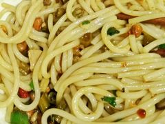 -牛八宝桂林米粉(八里庄店)