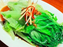 -村西头猪脚饭店