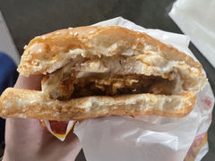 -麦当劳(长兴路万达店)