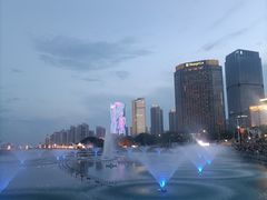 -秋水广场