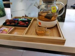 -罗亚帝造型·烫发染发