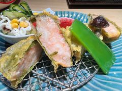 -鱼四季(五彩世界店)