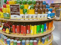 -m豆巧克力世界(上海世茂广场店)