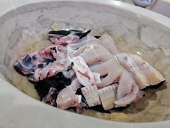 -姚记抚仙湖石锅鱼庄