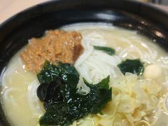 -灵芝妹子海鲜米线(瓦房店新玛特店)