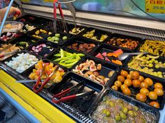 自助取餐区-老炳·七丛松甘草水果