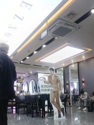 -藤野造型烫染·漂发