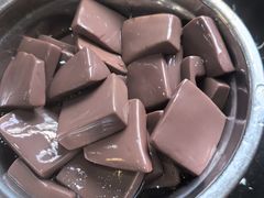 -黄利砖万峰林布依特色酸笋牛肉馆