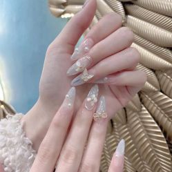 -悦指间美甲美睫