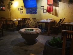 大堂-亮亮烧烤(万松园店)