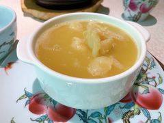 浓汤花胶鸡汤-维园悦谱·海派家常菜(乌鲁木齐南路店)