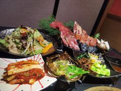 -山川小町·极番烧肉(新地假日广场店)